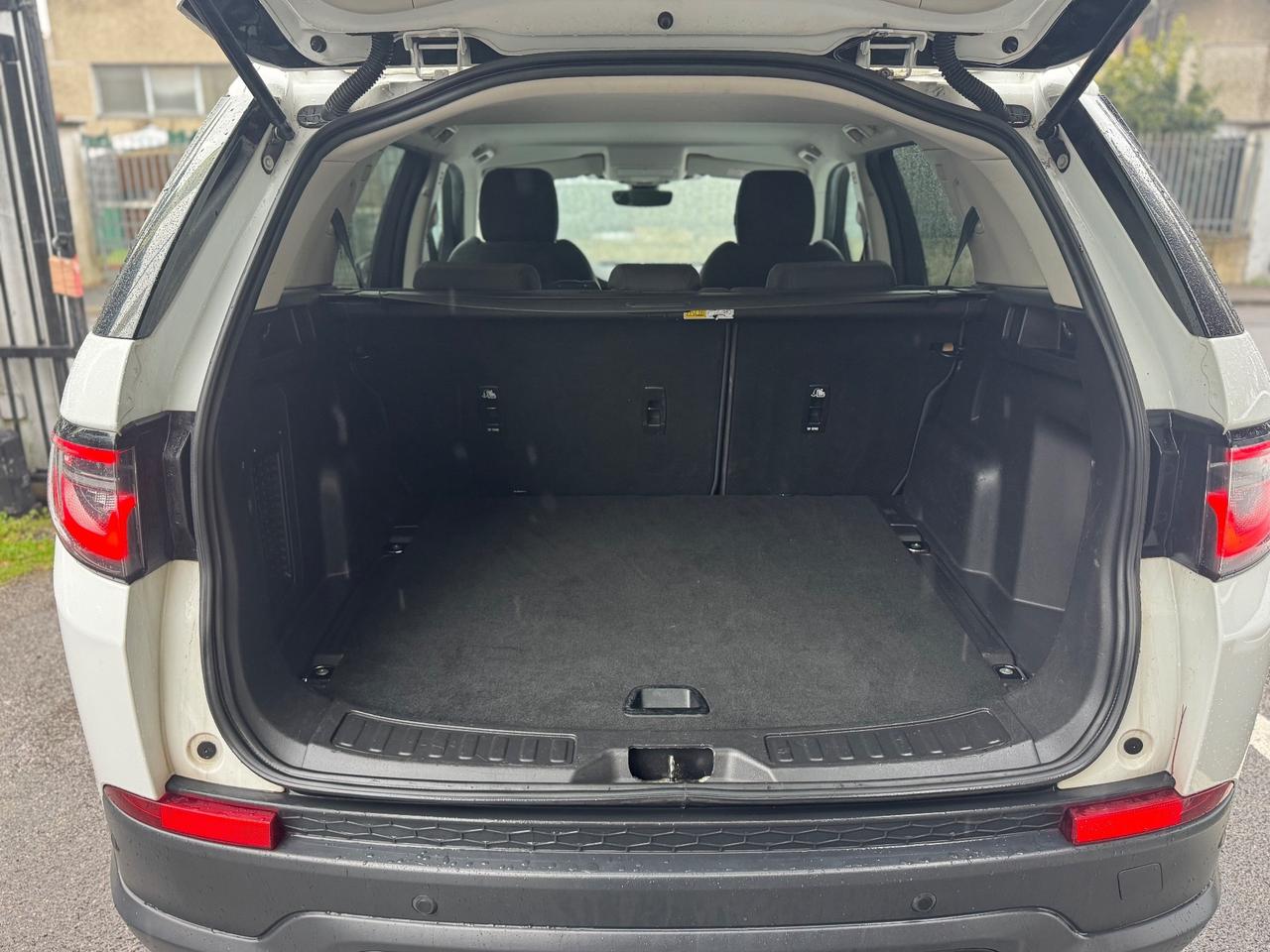 Land Rover Discovery Sport 2.0D I4-L.Flw 150 CV AWD Auto R-Dynamic SE