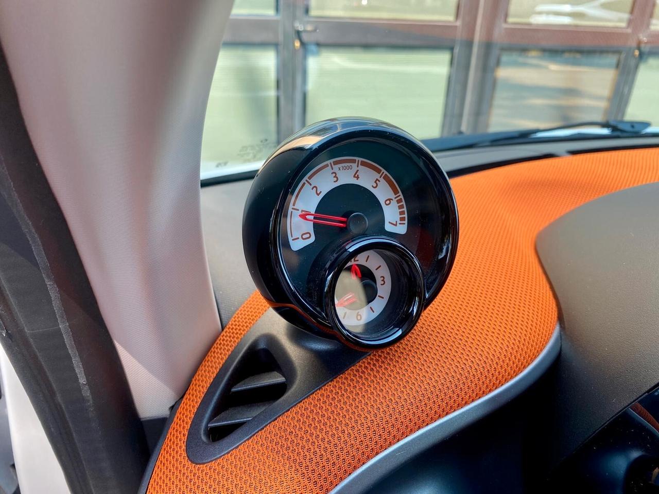 Smart ForTwo PASSION -TETTO-LED -NAVI-GARANZIA
