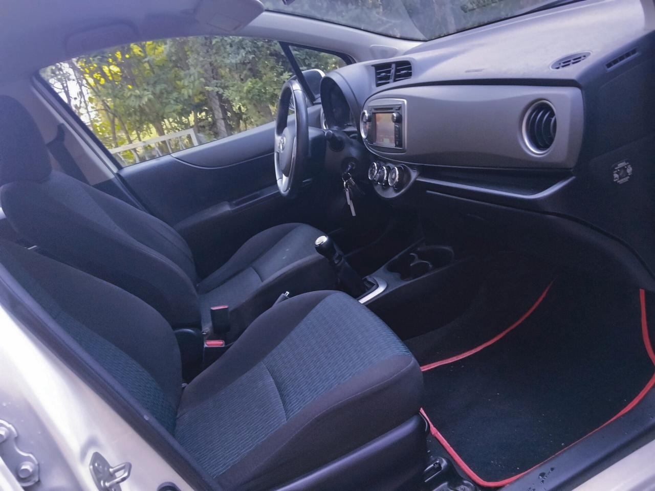 Toyota Yaris 1.0 5 porte Active