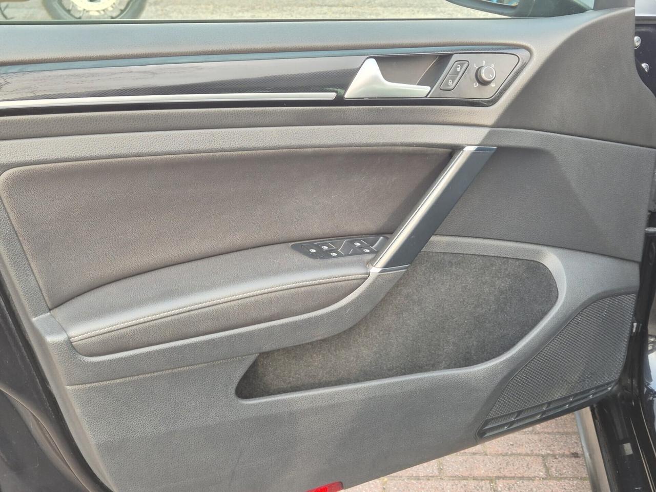 VW Golf GTD 2.0 TDI BMT DSG 5p. E6B--185CV!!!