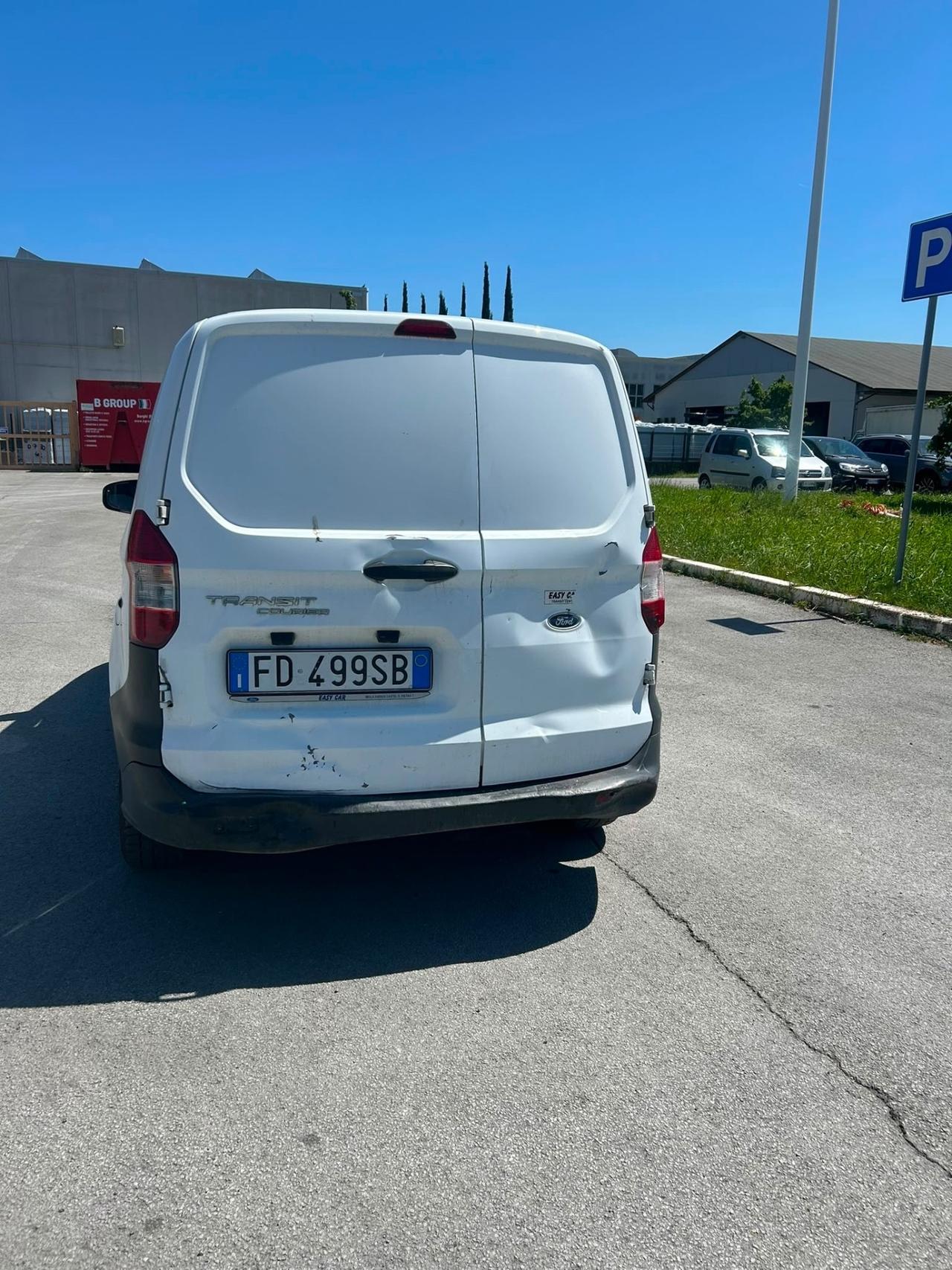 Ford Tourneo Courier 1.5 TDCI 75 CV Plus