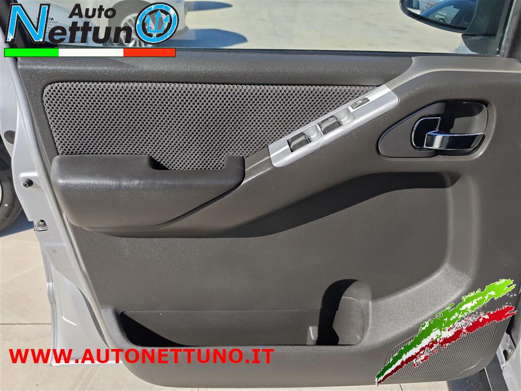 Nissan Navara 2.5 dCi 4 porte Double Cab 4X4 Pickup