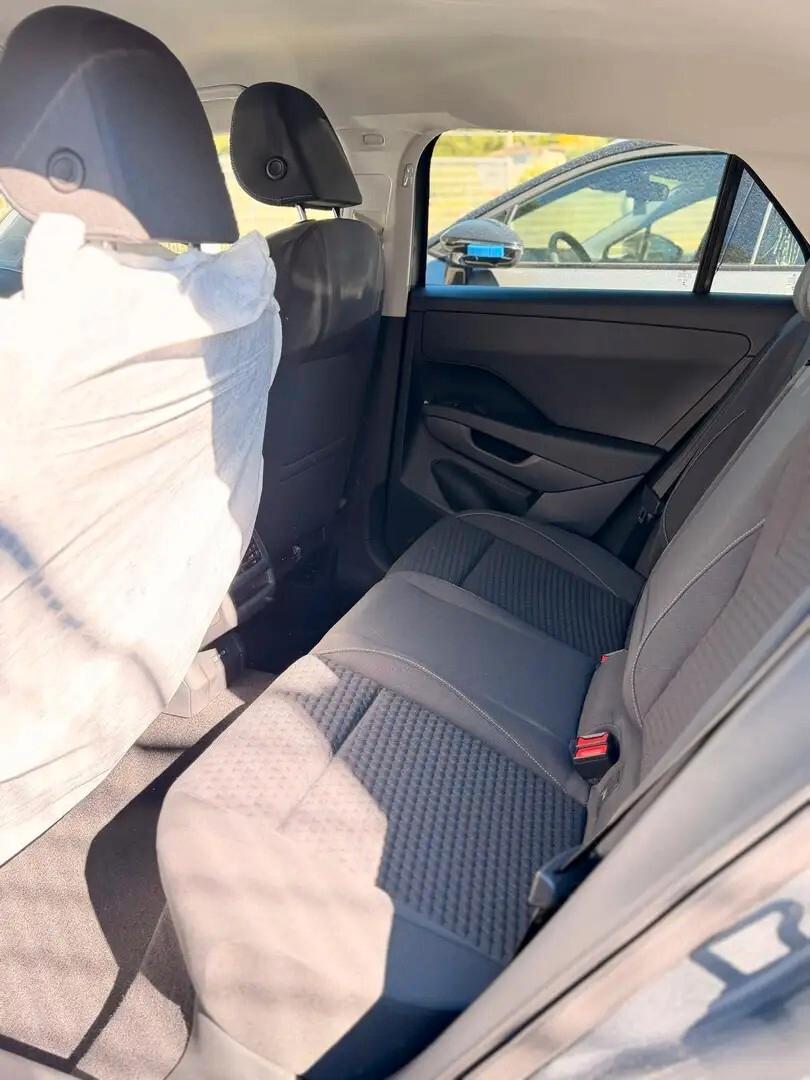 Volkswagen T-Roc 1.5 eTSI ACT DSG Life