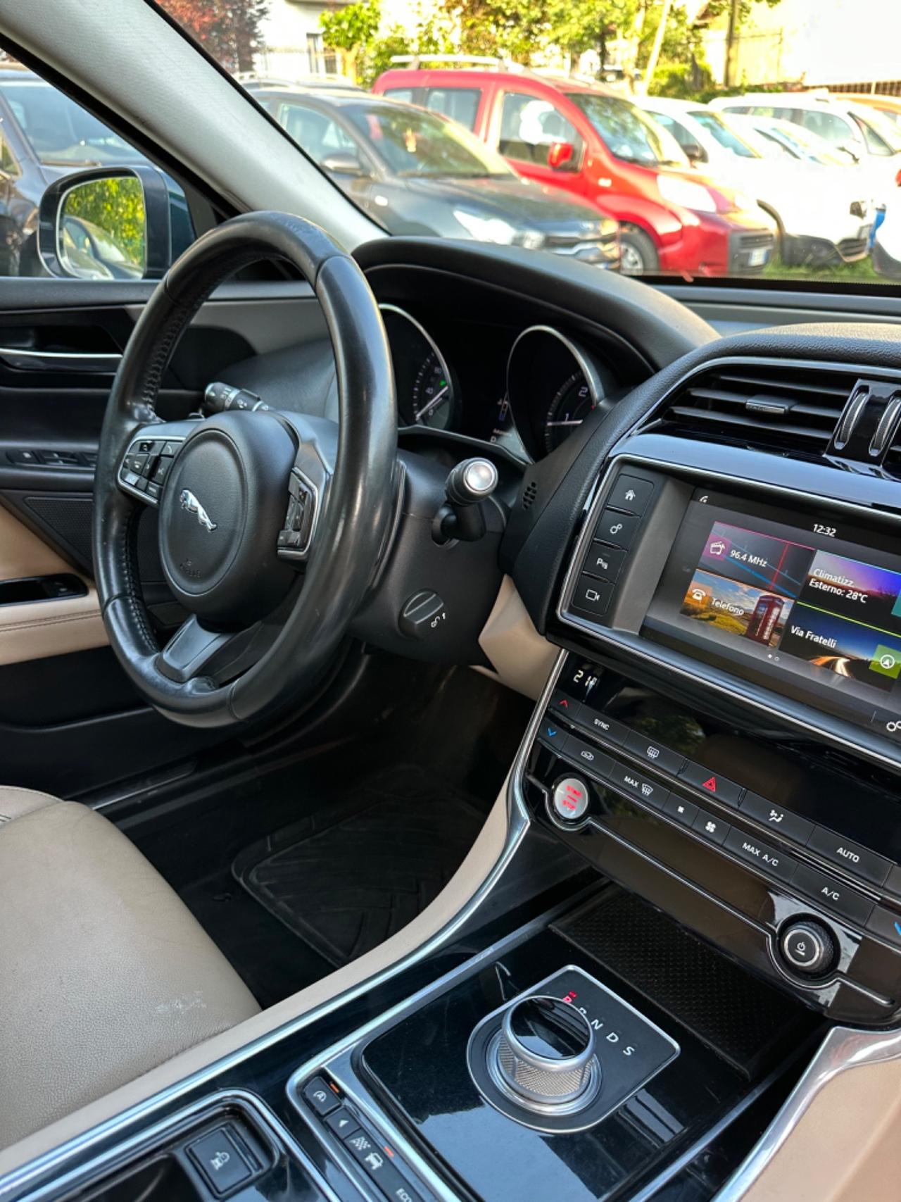 Jaguar XE 2.0 D PRESTIGE KMCERT UNICOPR