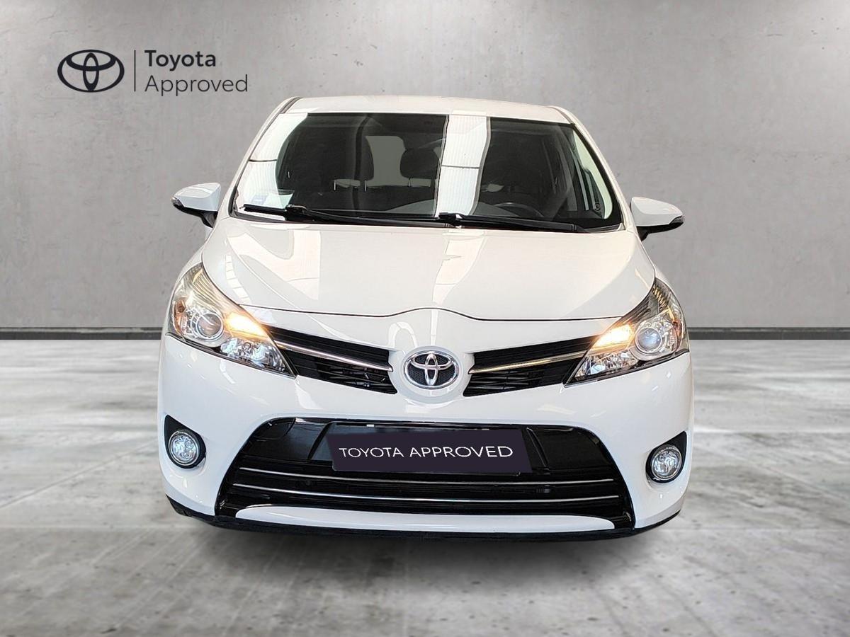 TOYOTA Verso - Verso 1.6 D-4D Cool