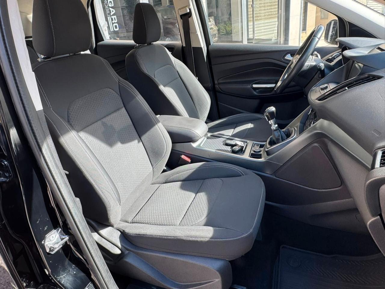 FORD KUGA 1.5 TDCI 120 CV. 2WD TITANIUM NAVI+CERCHI