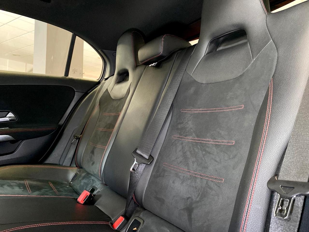 Mercedes Classe A 180d Auto Premium AMG 18" MBUX LED