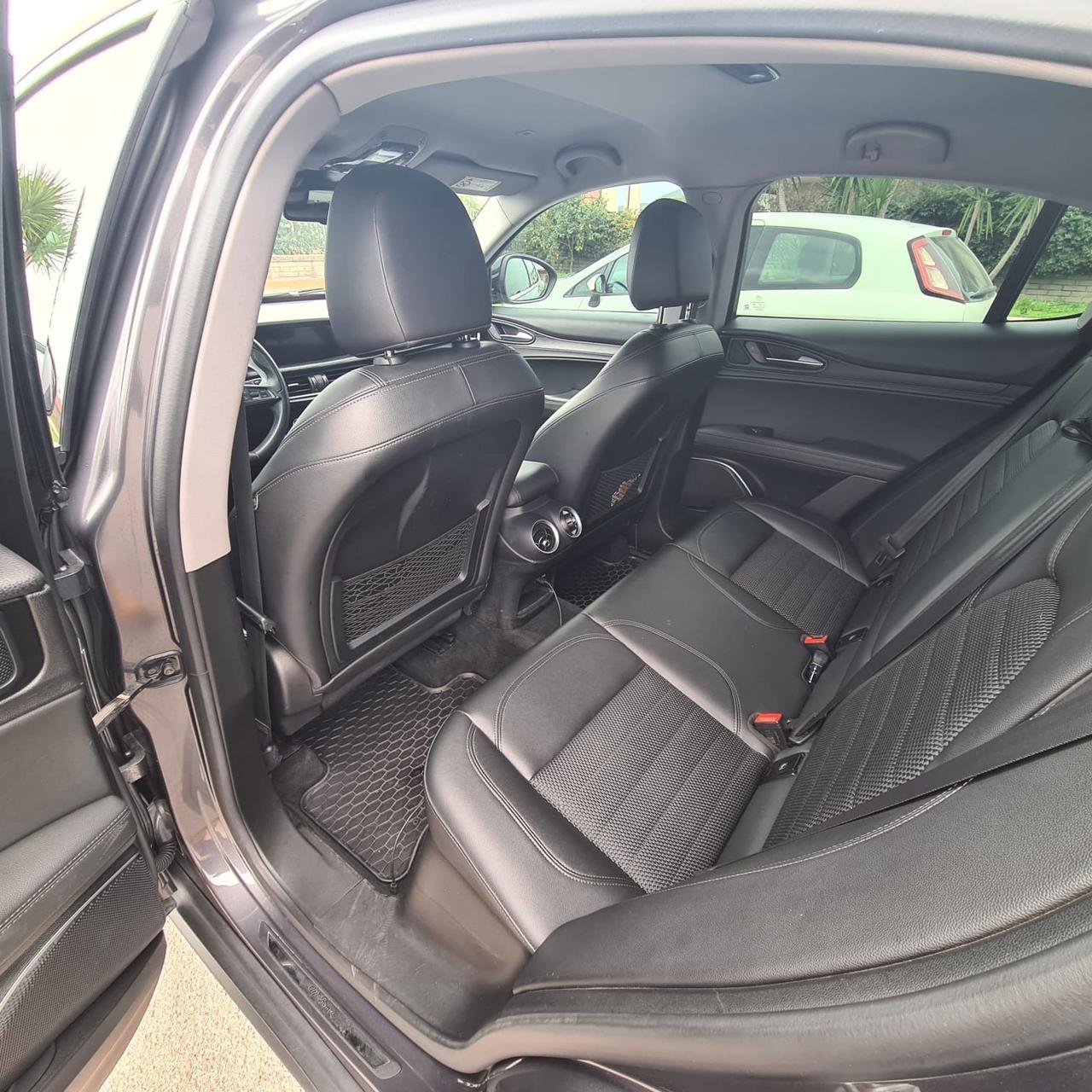 Alfa Romeo Stelvio 2.2 Turbodiesel 210 CV AT8 Q4 Executive