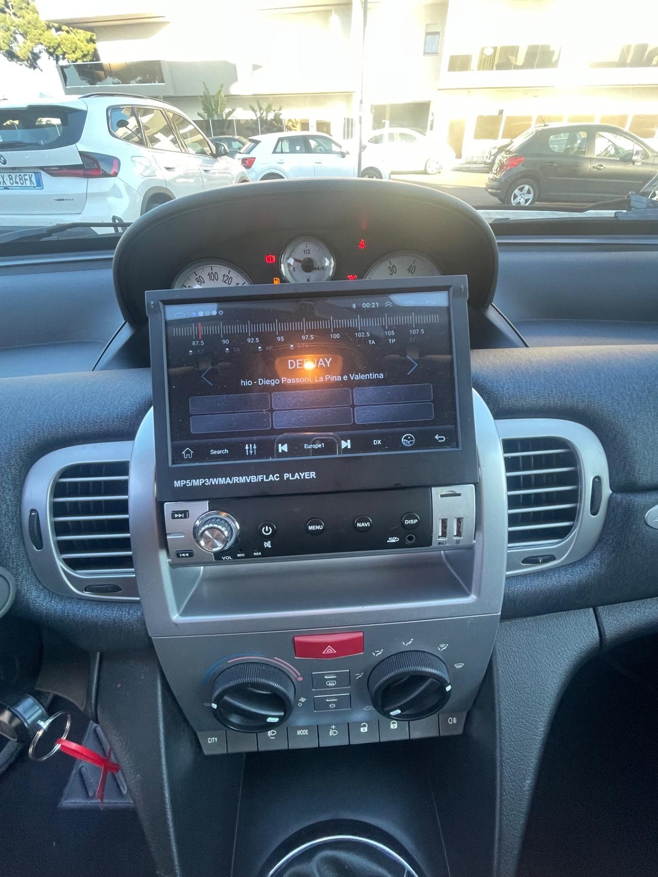 Lancia Ypsilon 1.4 Unyca Ecochic GPL 77 cv