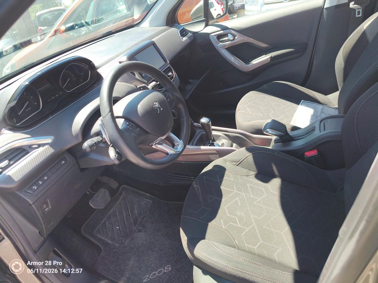 Peugeot 2008 1.2 e-VTi 82CV Stop&Start robotizzato Active