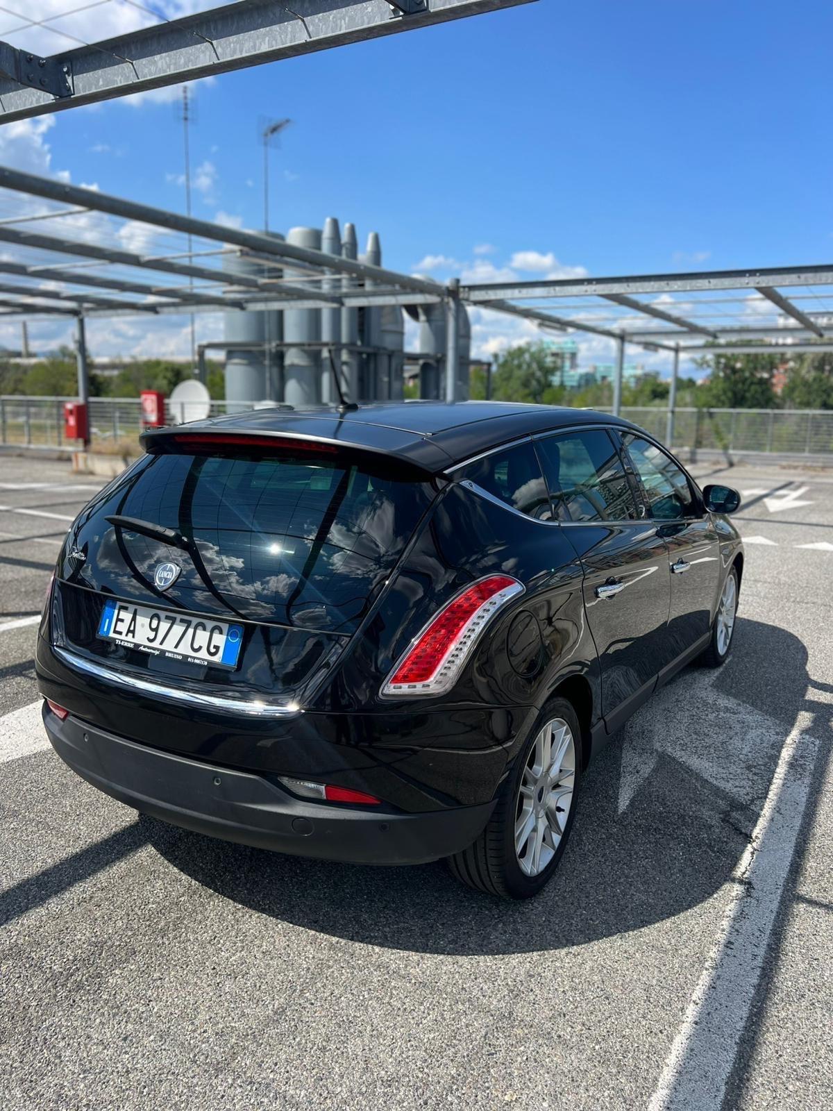 Lancia Delta 1.6 MJT DPF Platino