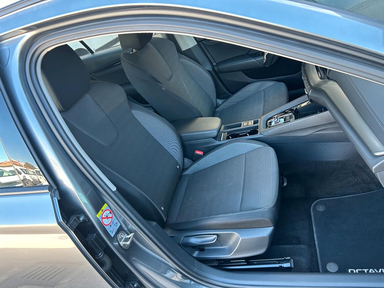 Skoda Octavia 2.0 TDI EVO SCR 150 CV DSG Wagon Executive