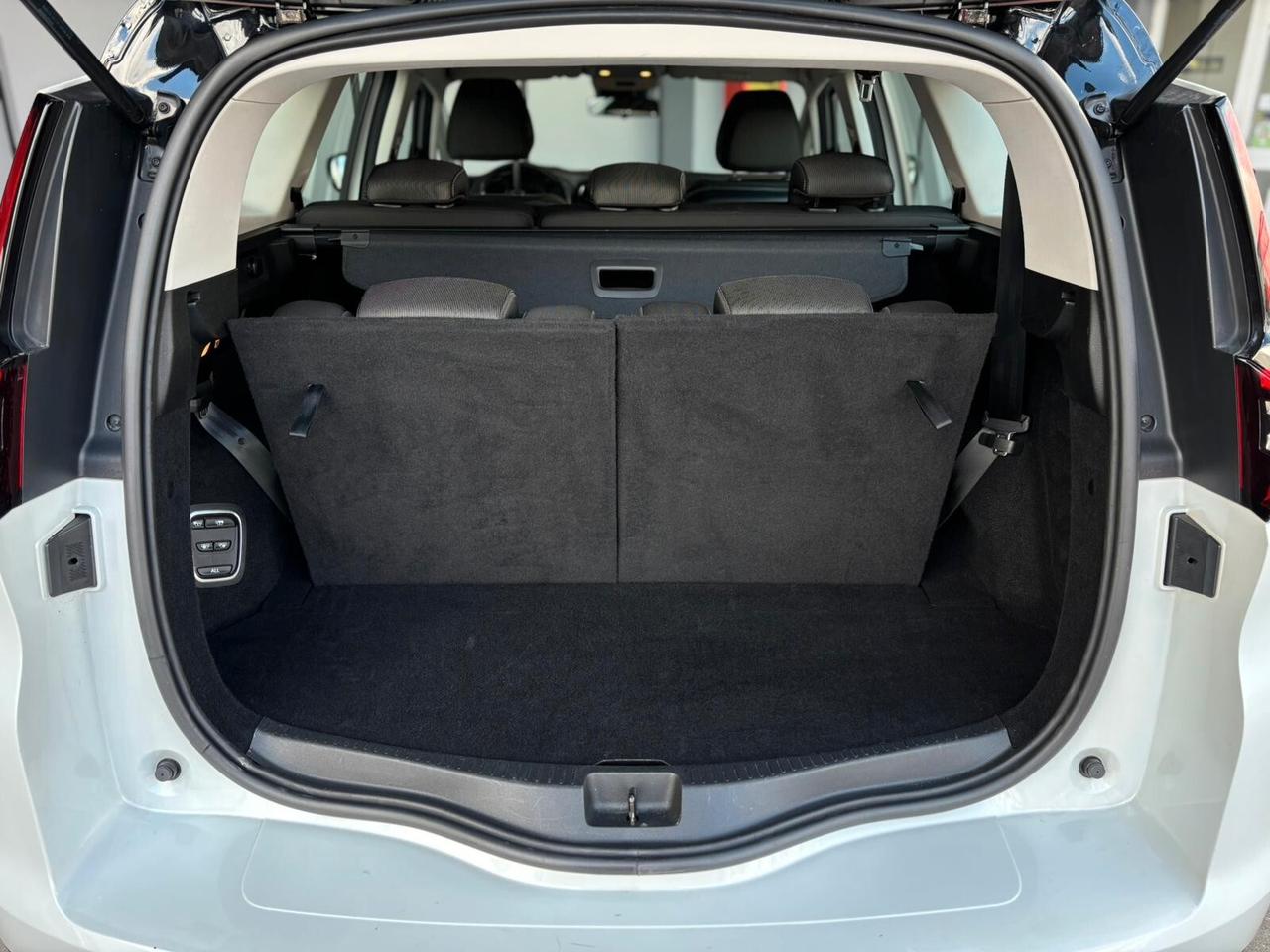 Renault Grand Scenic Blue dCi 150 CV Sport Edition2