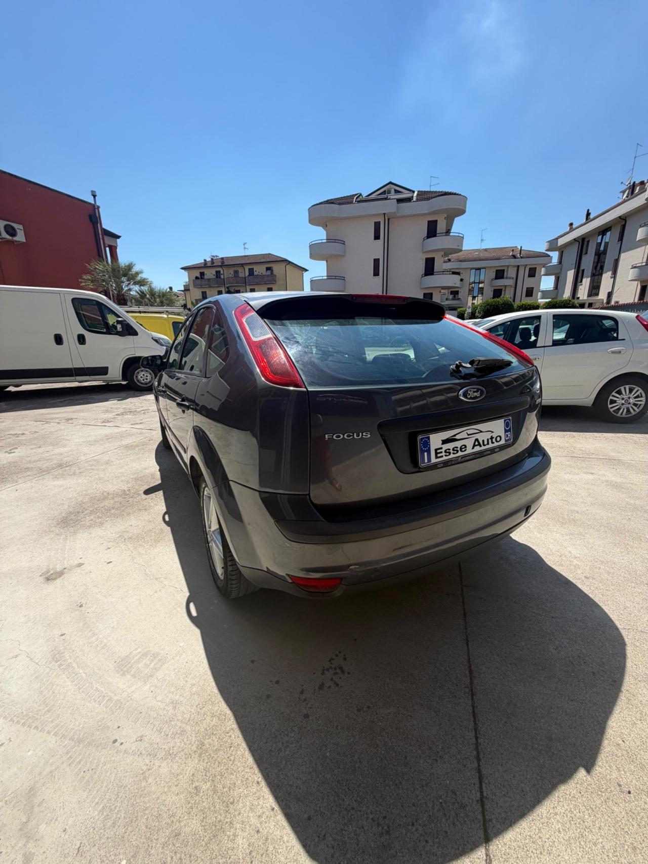 Ford Focus C-Max 1.6 TDCi (90CV) Coupé