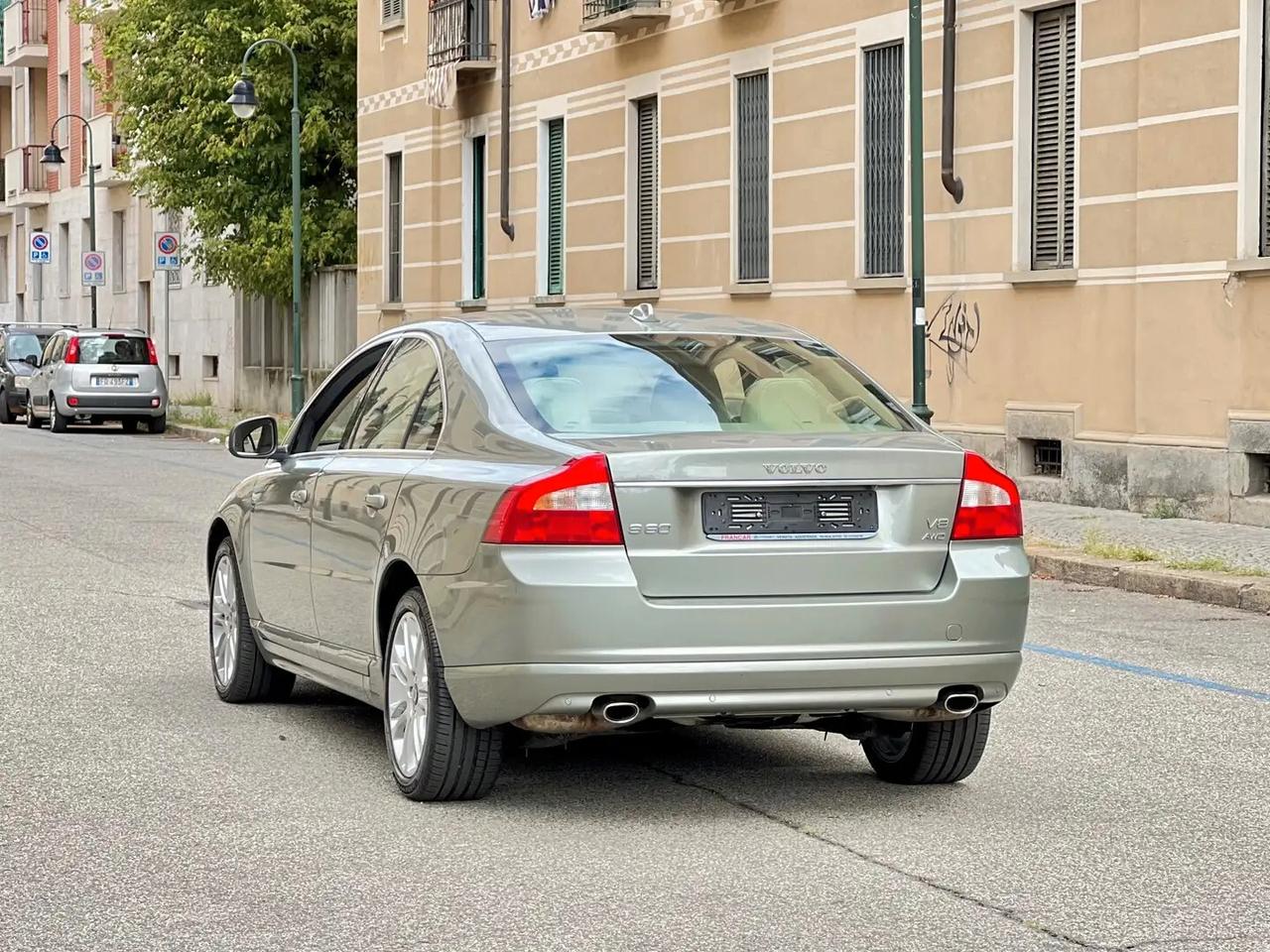 Volvo S80 4.4 V8 aut. AWD Summum