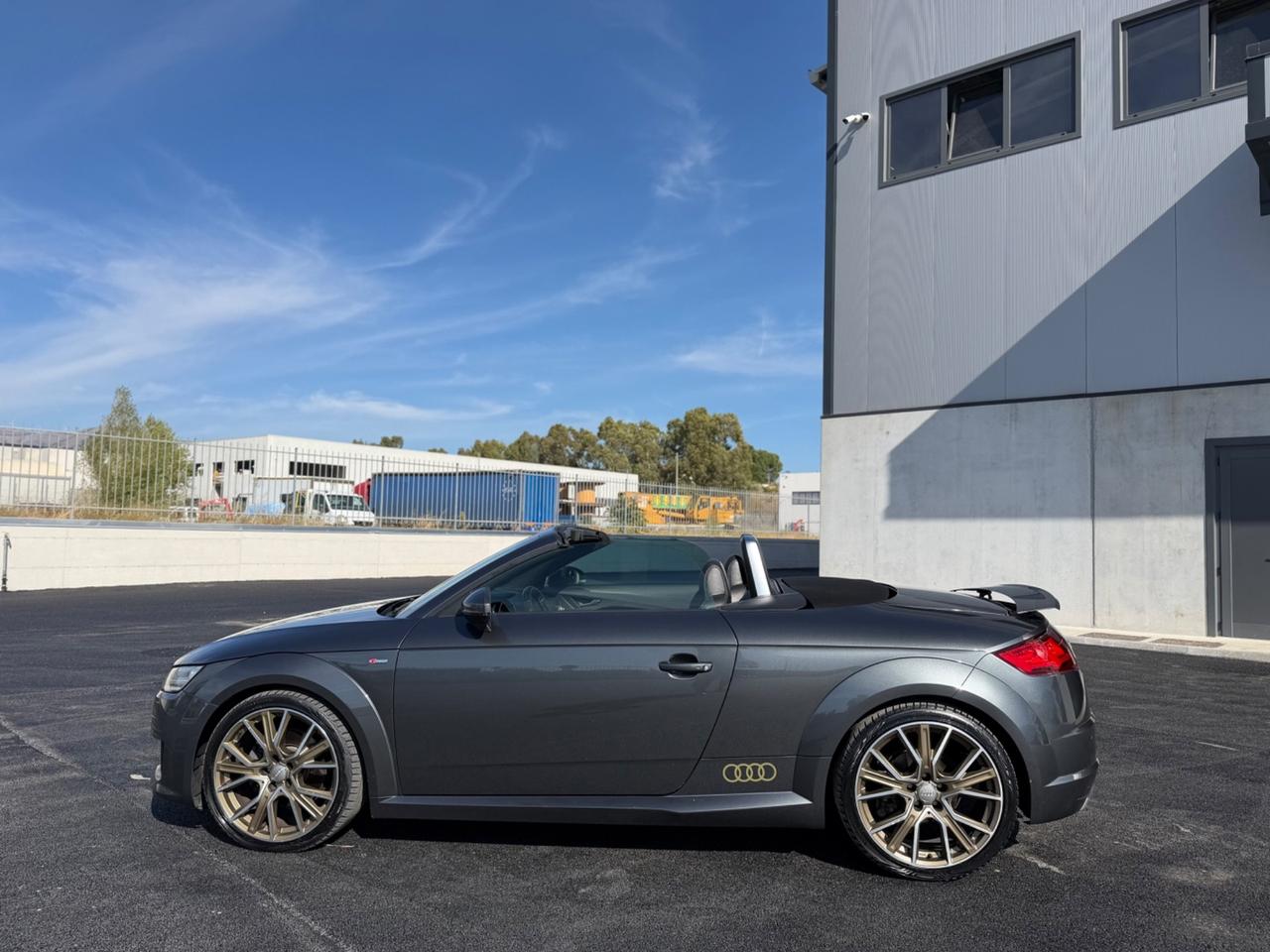 Audi TT Roadster 2.0 TDI ultra S line