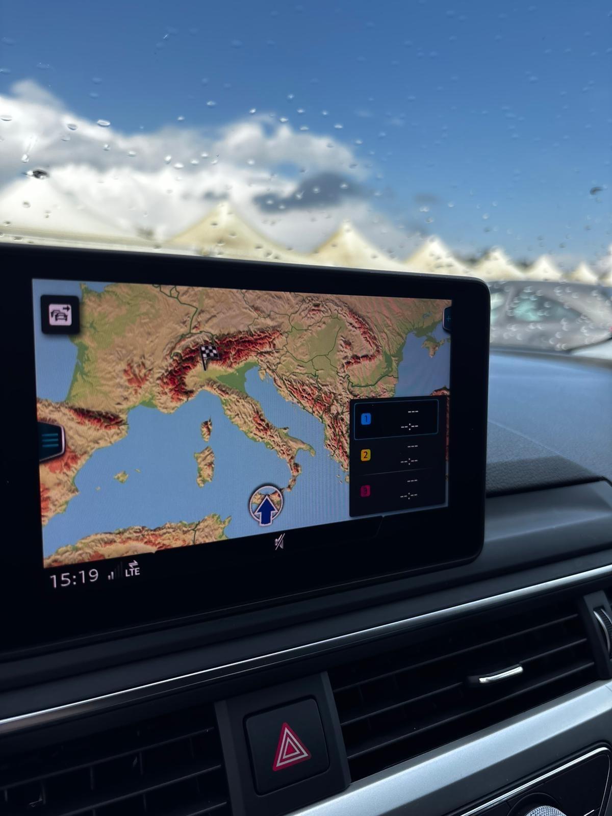 Audi A4 Avant 2.0 TDI 122 CV S tronic line edition