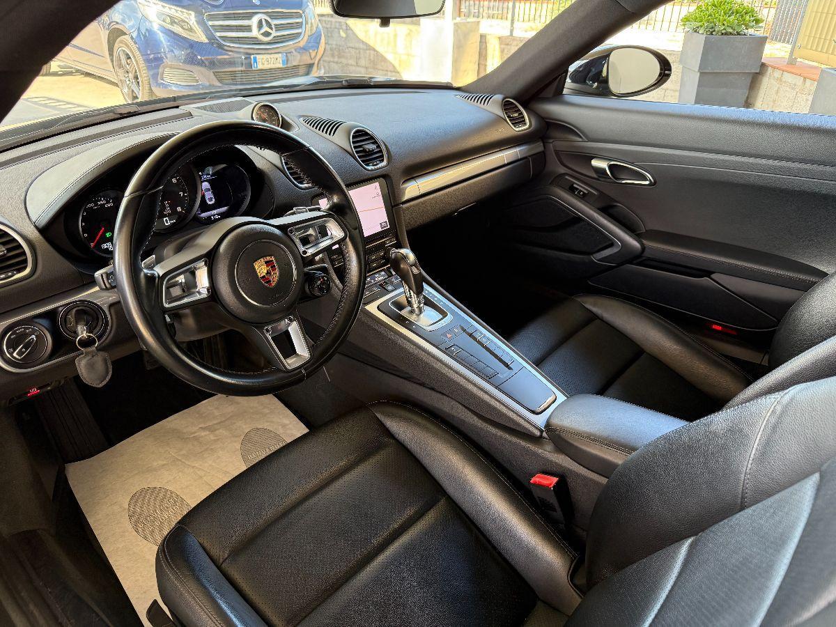 PORSCHE - 718 cayman -