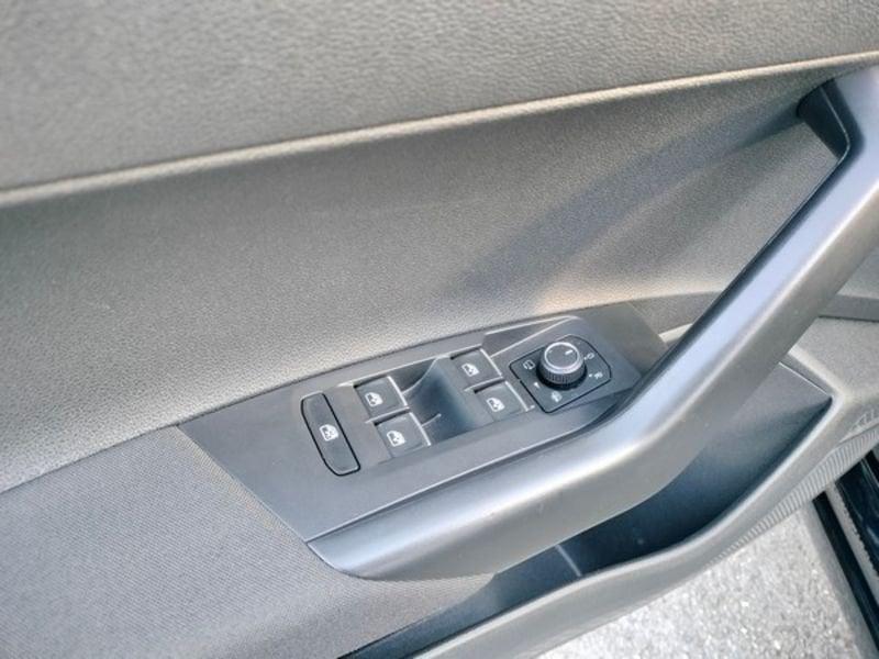 Volkswagen Taigo Taigo 1.0 TSI 115 CV R-Line con Tettino Panoramico Apribile!!