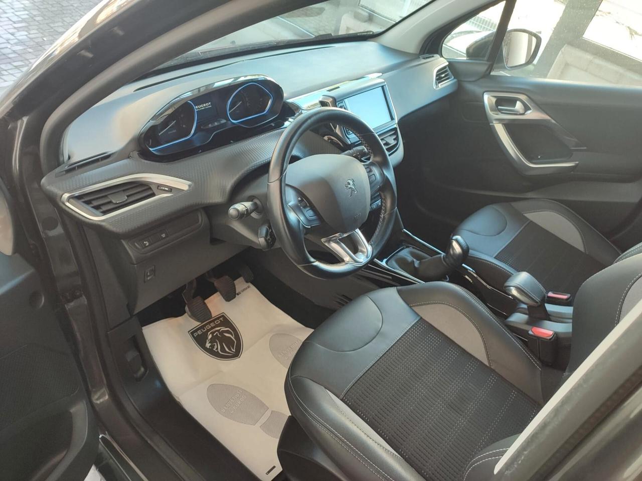 Peugeot 2008 BlueHDi 100 S&S Allure