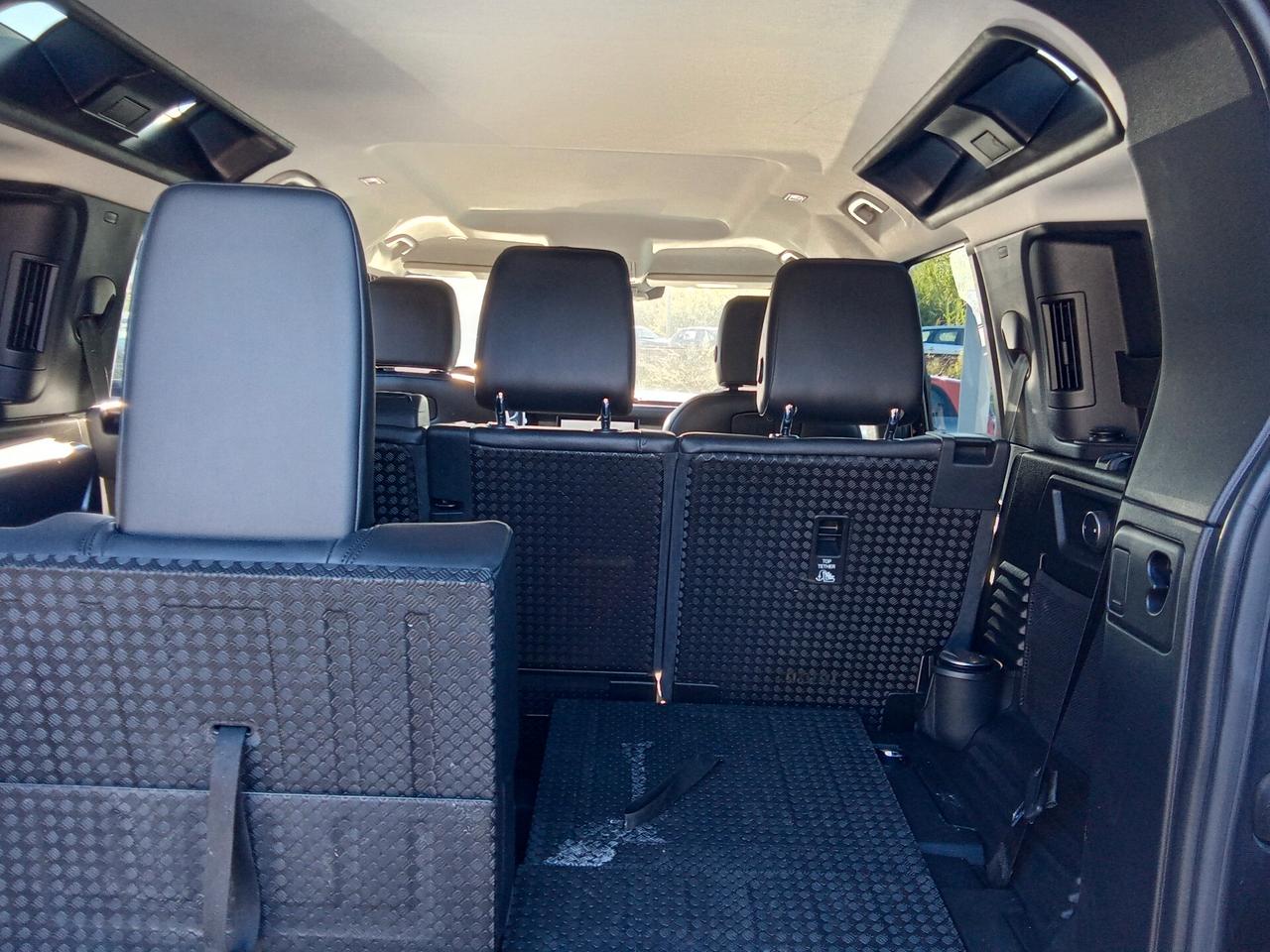 Land Rover Defender 110 2.0 SD4 240CV AWD Auto HSE 7posti cerchi da 22"