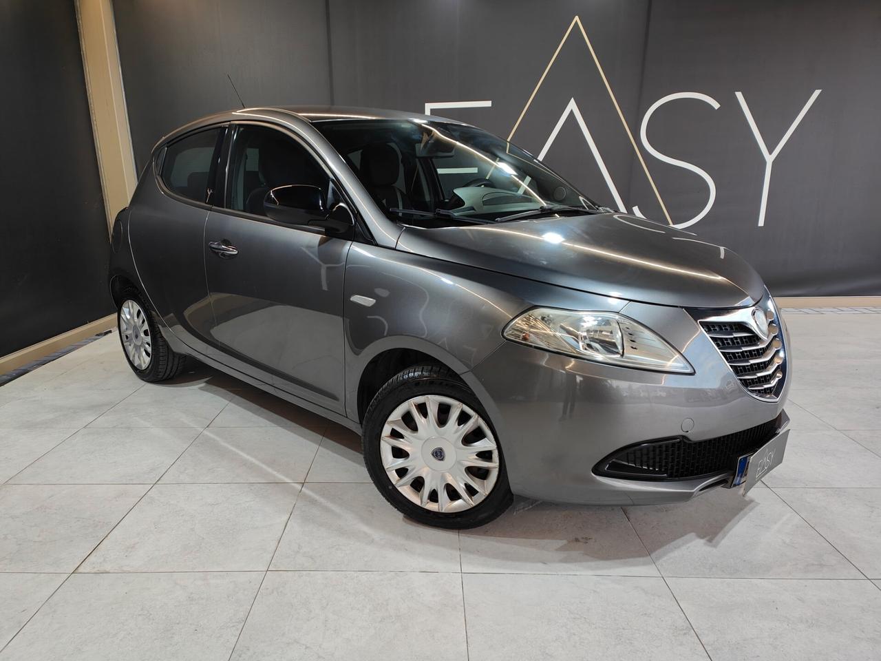 Lancia Ypsilon 1.2 69 CV 5 porte S&S Gold