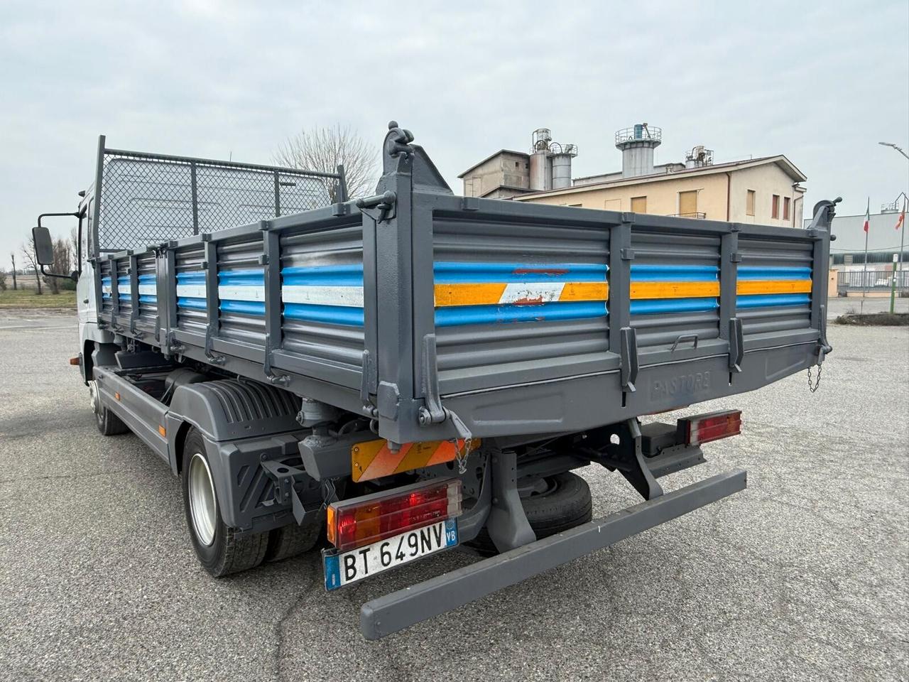 Mercedes Atego 818 Ribaltabile anno 2002 pochi km unicoproprietario