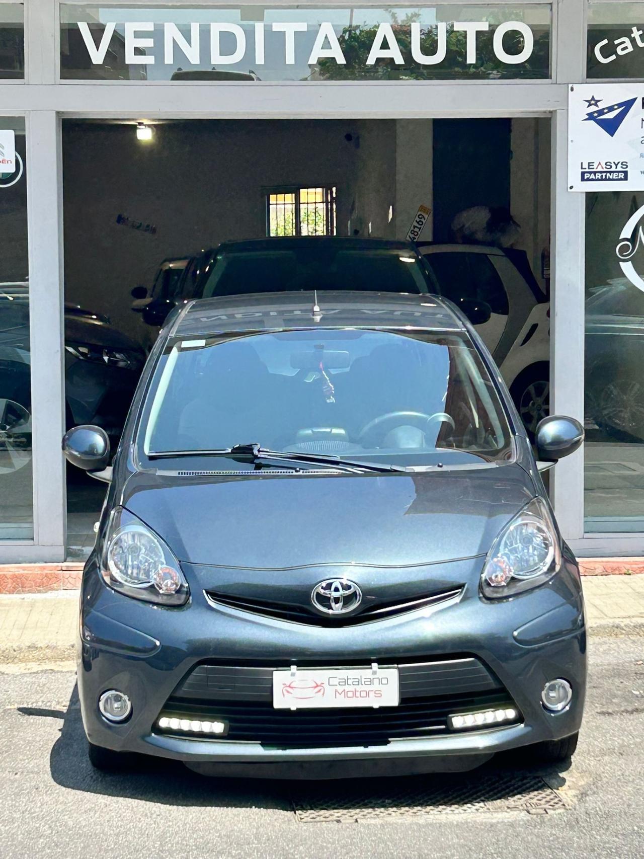 Toyota Aygo 1.0 12V VVT-i 5 porte Lounge Connect