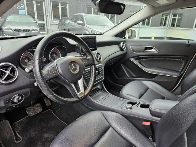 MERCEDES-BENZ GLA 220 CDI Automatic