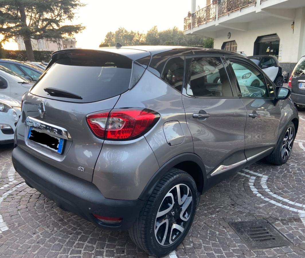 RENAULT Captur dCi 90 CV cambio automatico Energy R-Link