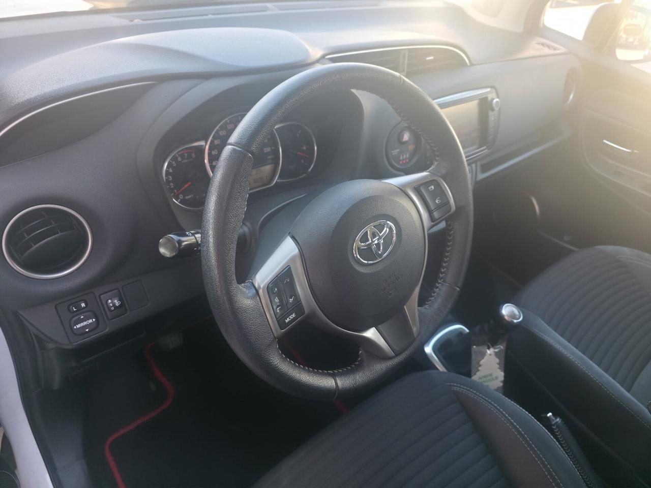 Toyota Yaris 1.0 5 porte Lounge