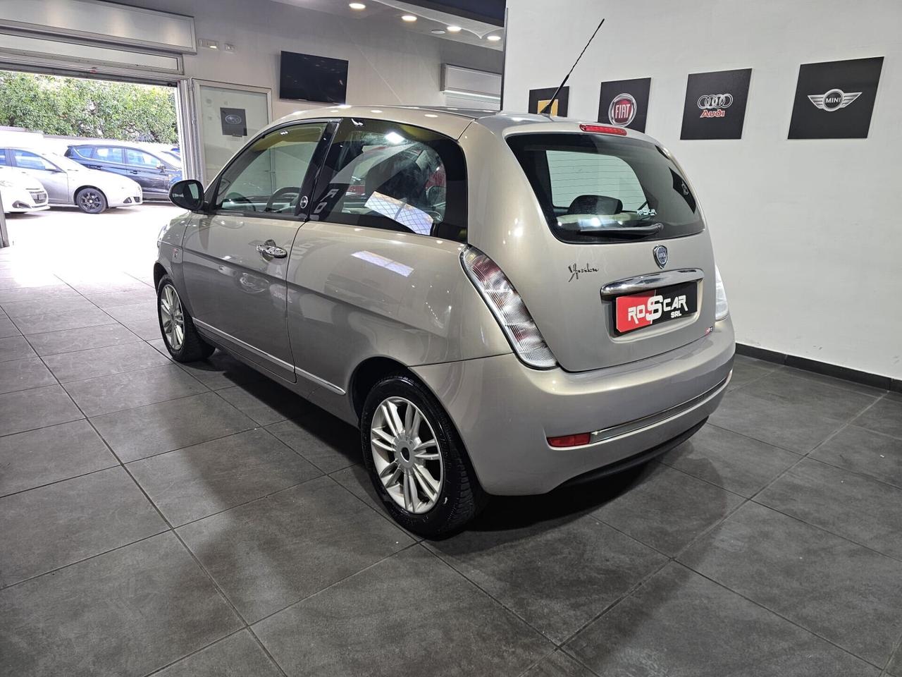 Lancia Ypsilon 1.4 Platino Ecochic GPL
