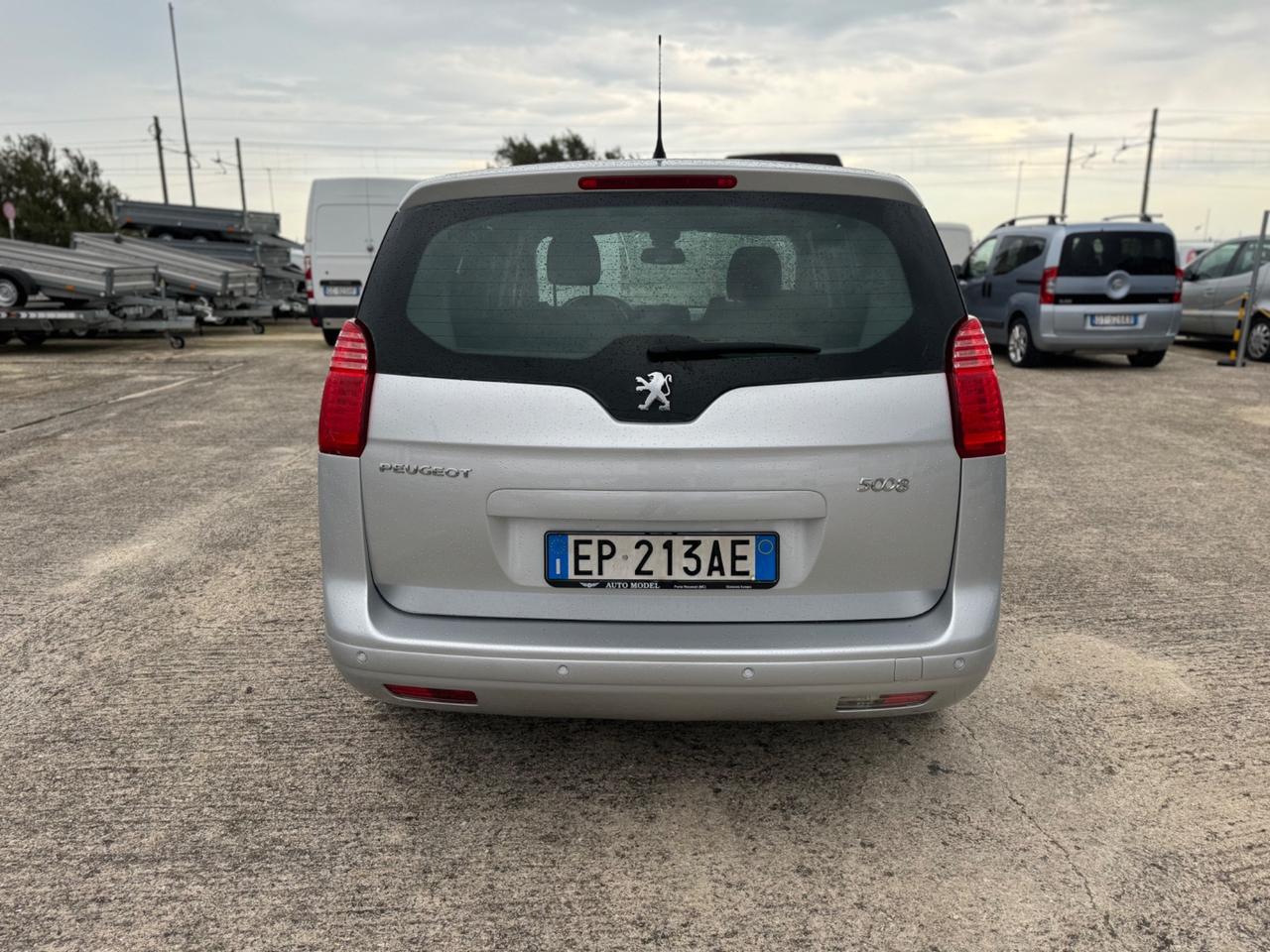 Peugeot 5008 1.6 HDi 112CV Business 7 posti