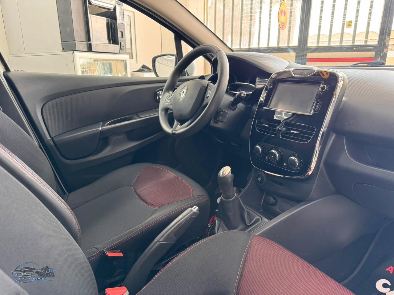 Renault Clio 1.2 75CV 5 porte Live