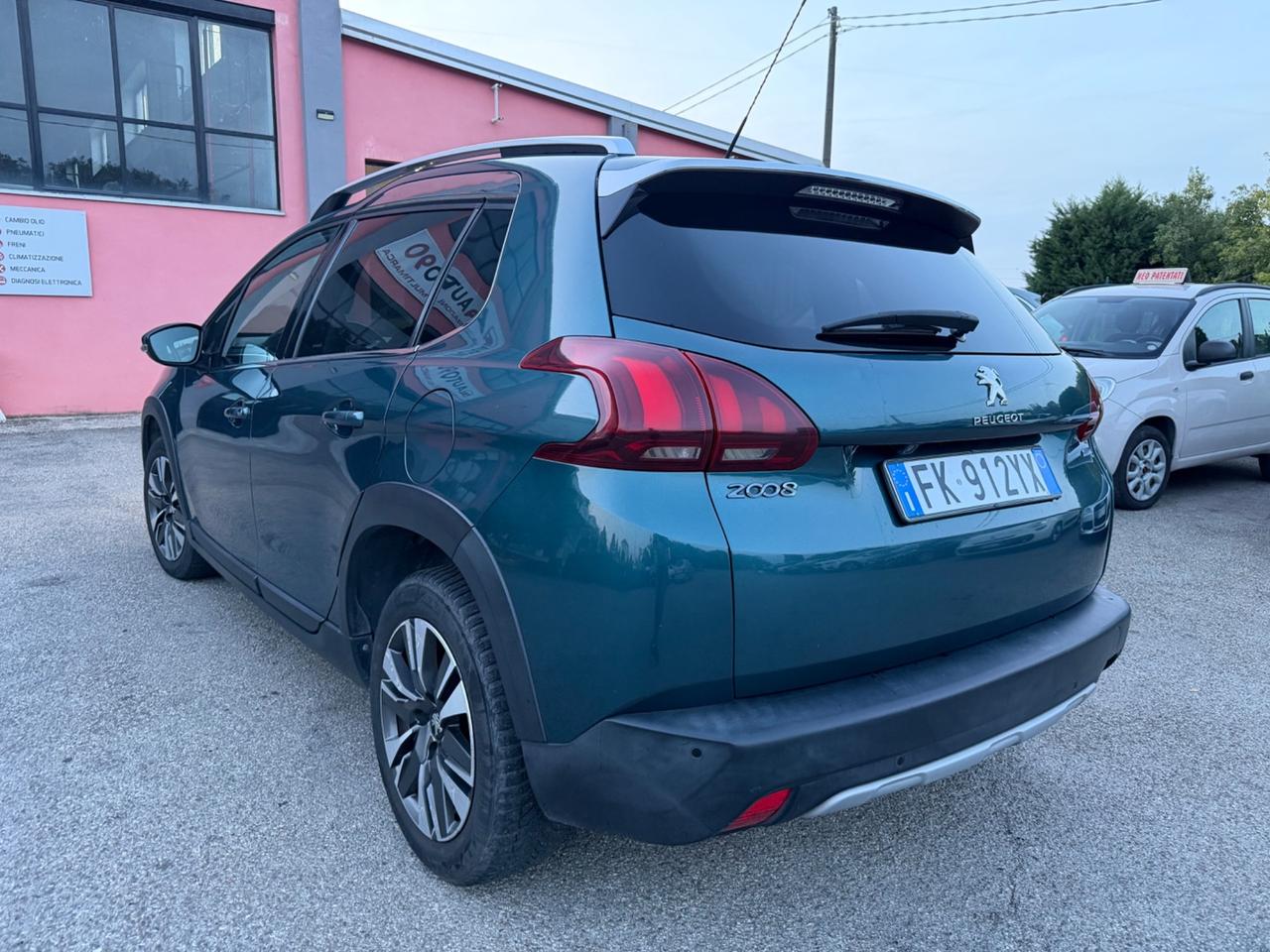 Peugeot 2008 PureTech 82 Allure