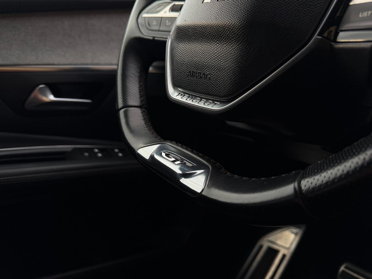 Peugeot 3008 GT-LINE/2.0 EAT8 177CV/GANCIO/PELLE/18"