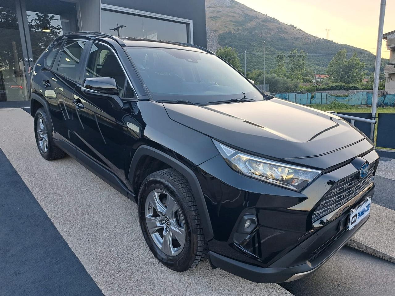 TOYOTA RAV 4 CVT 2.5 HV HYBRID 2WD BUSINESS