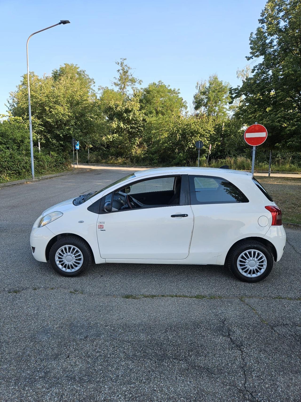 Toyota Yaris 1.0 neopatentati