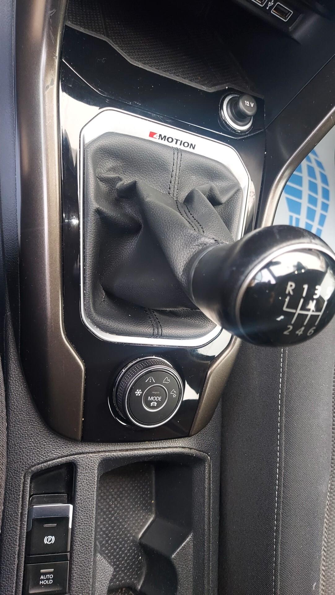 Volkswagen T-Roc 2.0 TDI - 4MOTION - Manuale