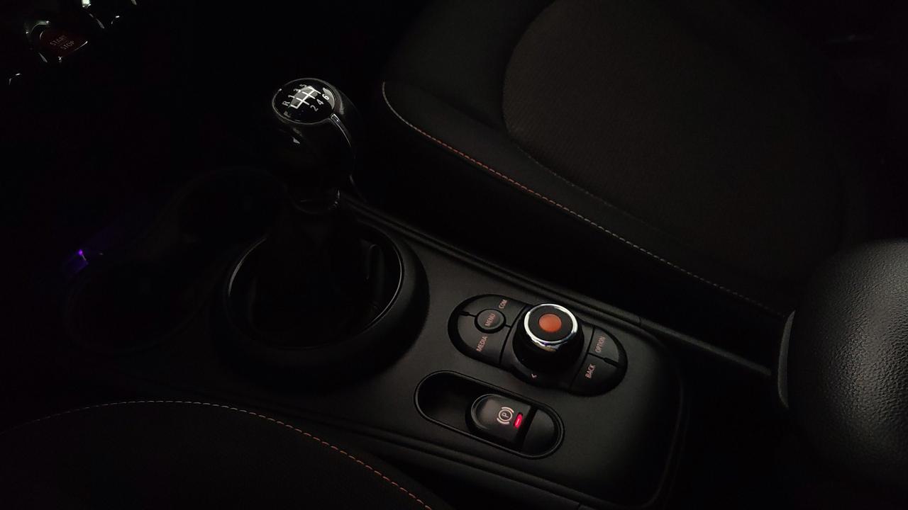 MINI Mini Countryman F60 2017 - Mini Countryman 1.5 One D my18