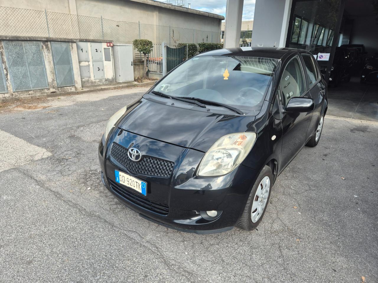 Toyota Yaris 1.0 5 porte Sol meccanica perfetta!!!