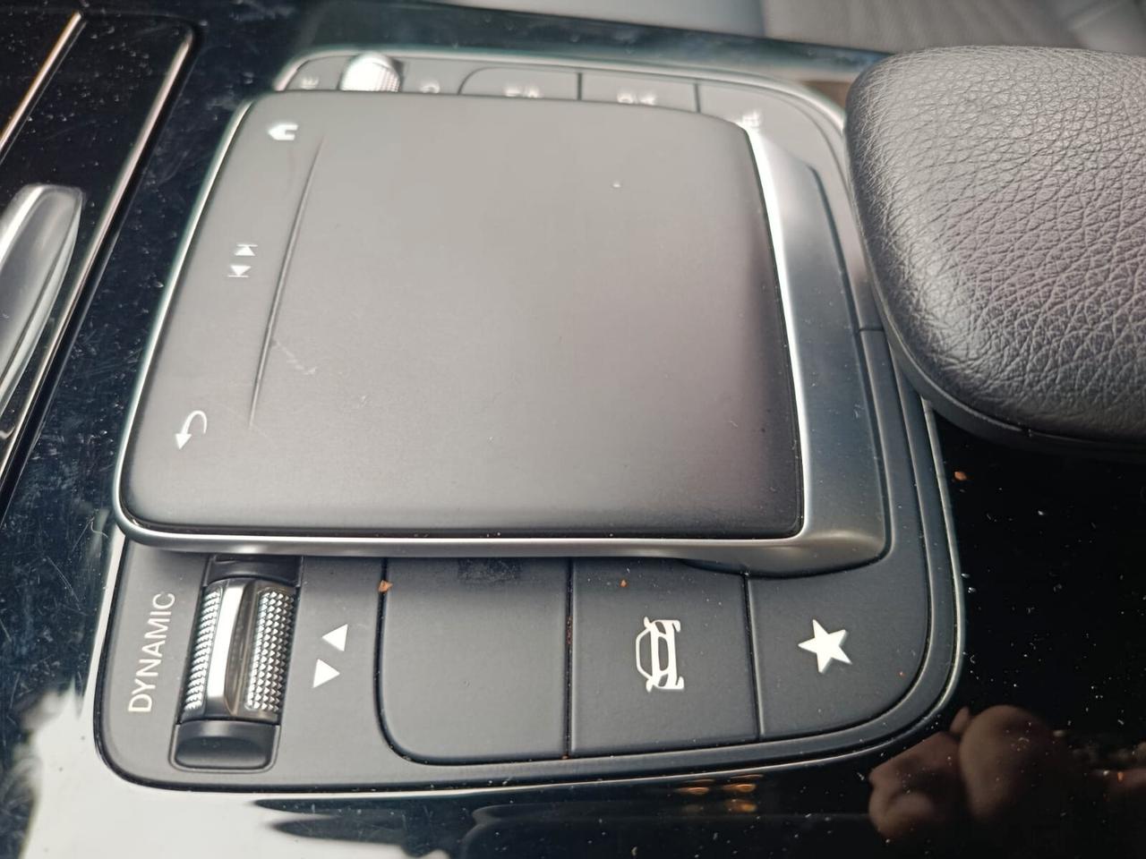 Mercedes-benz A 200 d Automatic Premium Sedan