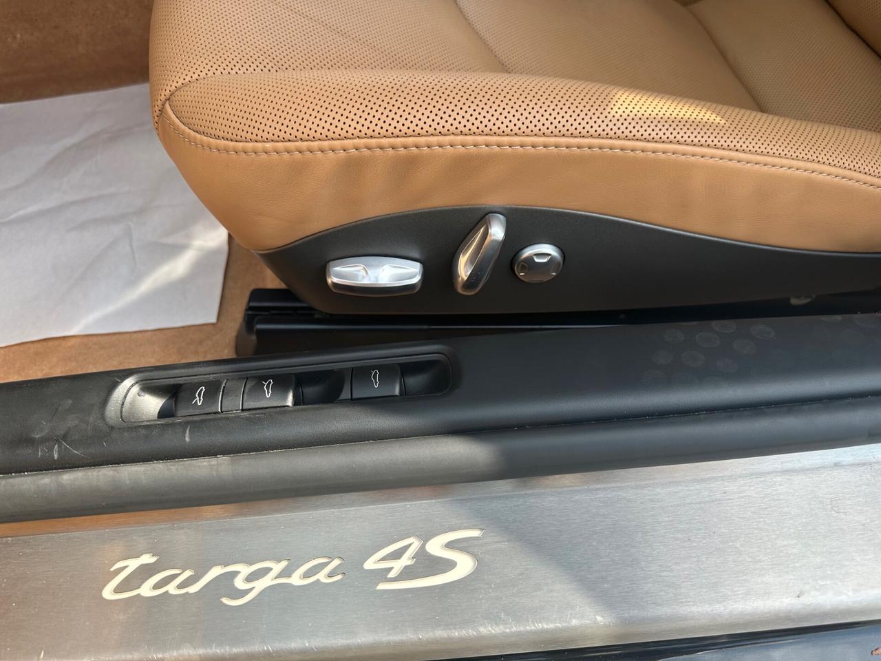 Porsche 911 Targa 4S /BELLISSIMA!!/SED.VENT. RISCPDK/CHRONO/STUPENDA