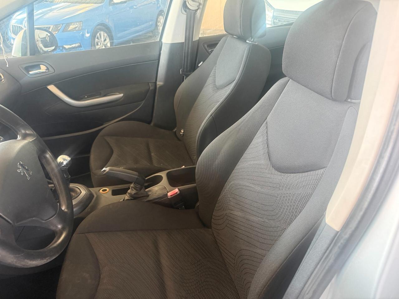 Peugeot 308 1.4 VTi 95CV 5p. Premium