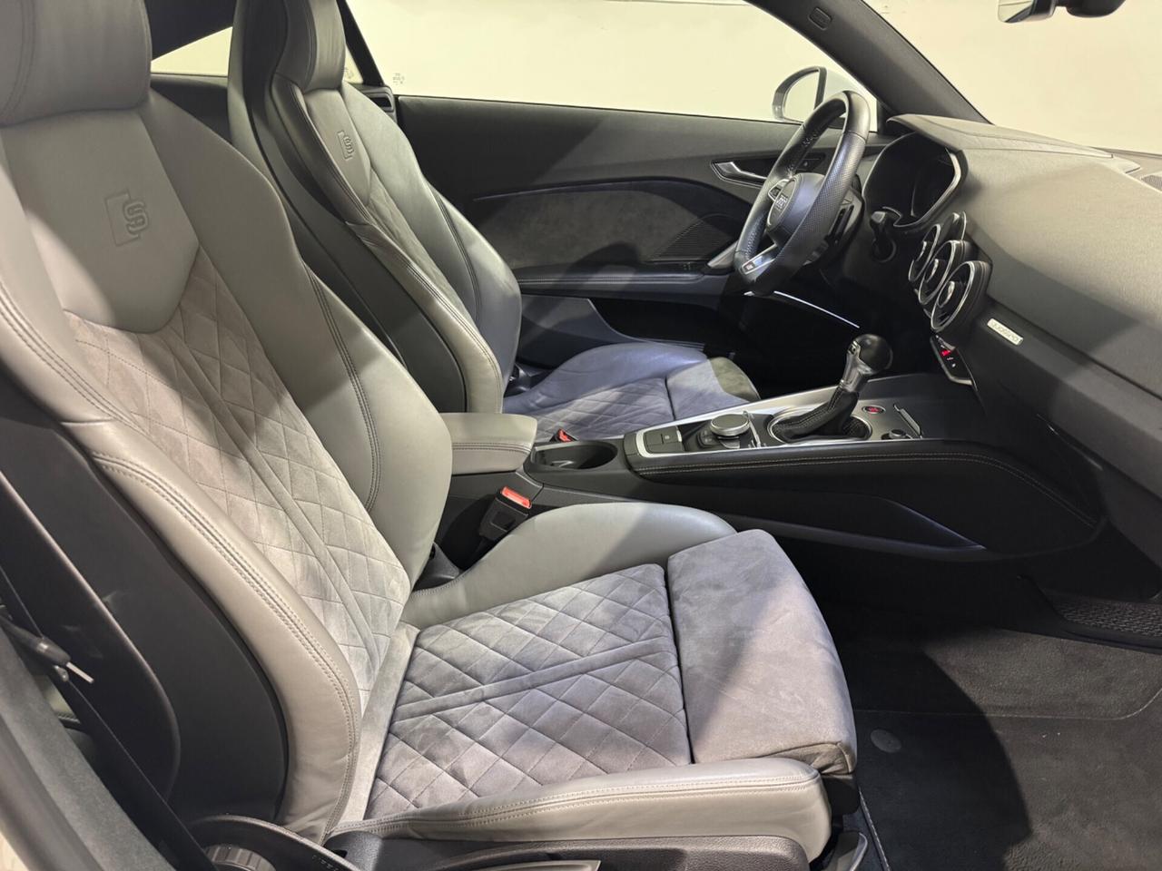 Audi TT Coupé 2.0 TFSI quattro S tronic line