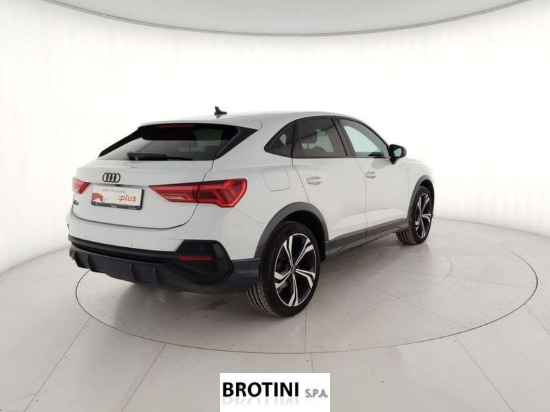 Audi Q3 Sportback 35 TFSI S tronic Identity Black