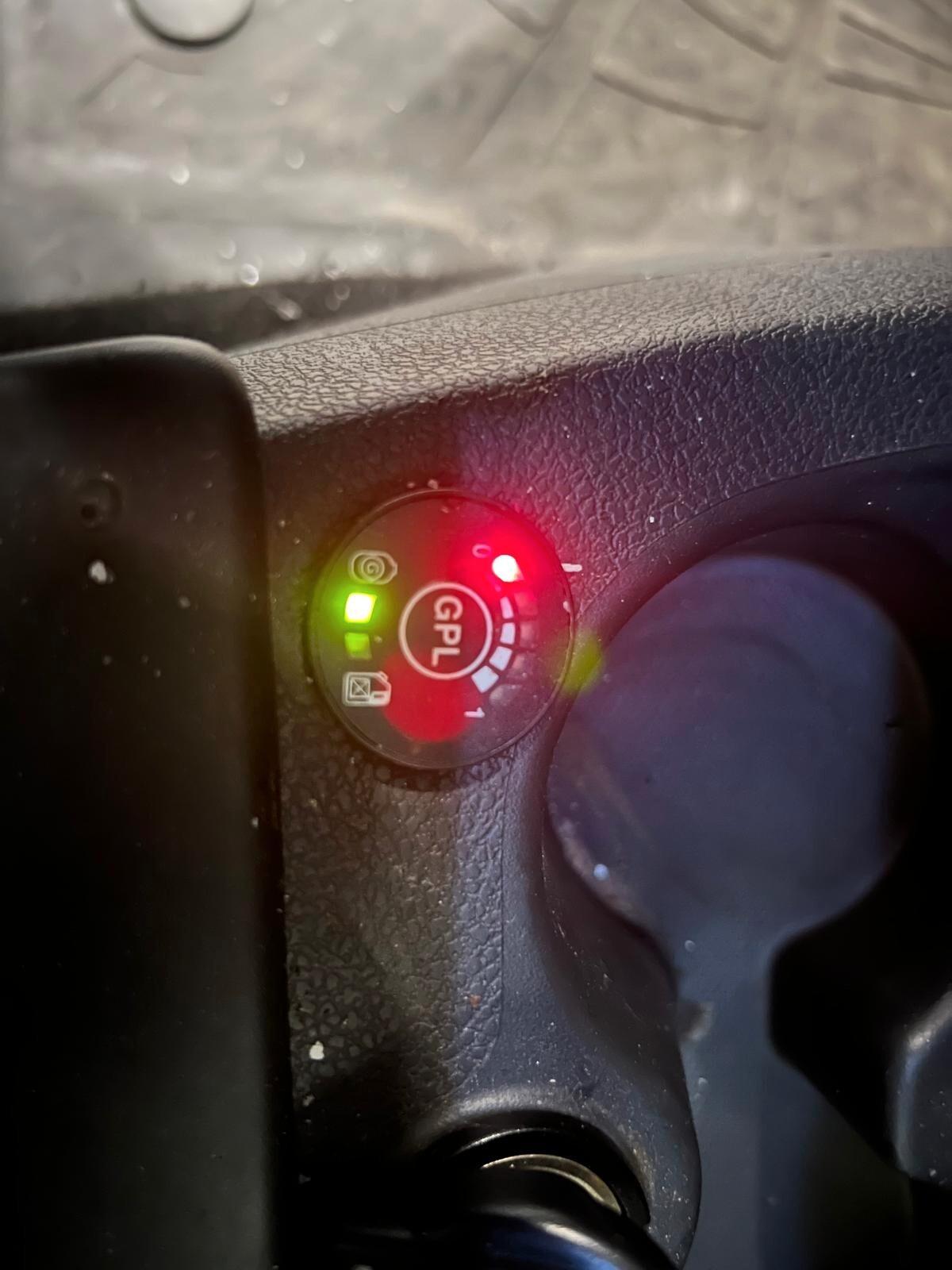 Dacia Dokker 1.6 110CV GPL*NO VINCOLI DI FINANZIAM*GANCIO TRAINO NAVI