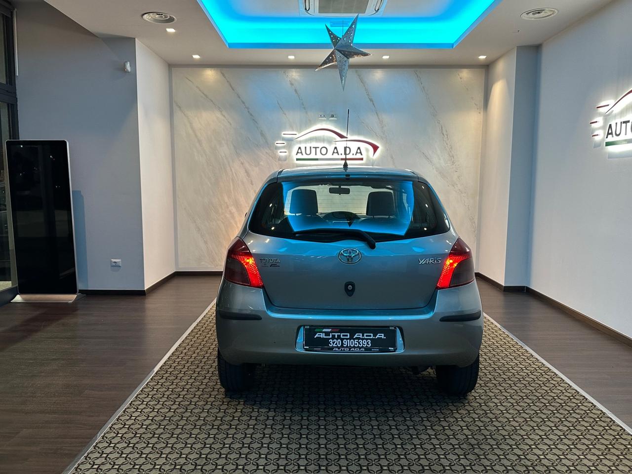 Toyota Yaris 1.0 5 porte Sol