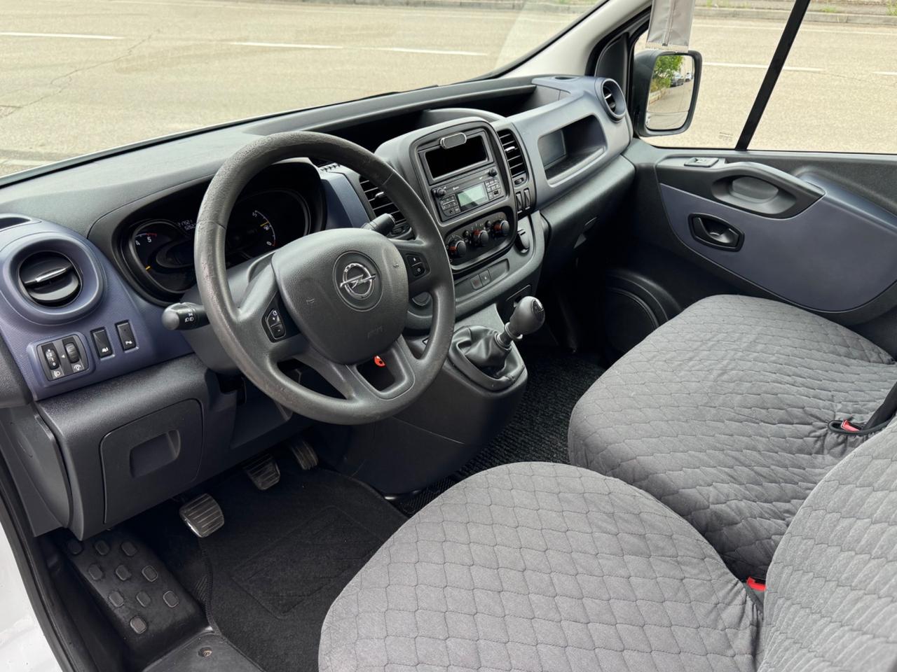 Opel Vivario 1.6 CDTI 116cv 6 Marce