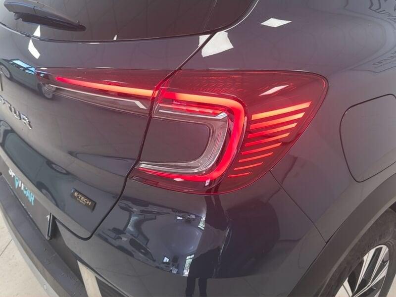 Renault Captur E-Tech hybrid 1.6 E-TECH HEV 145 TECHNO AUTO